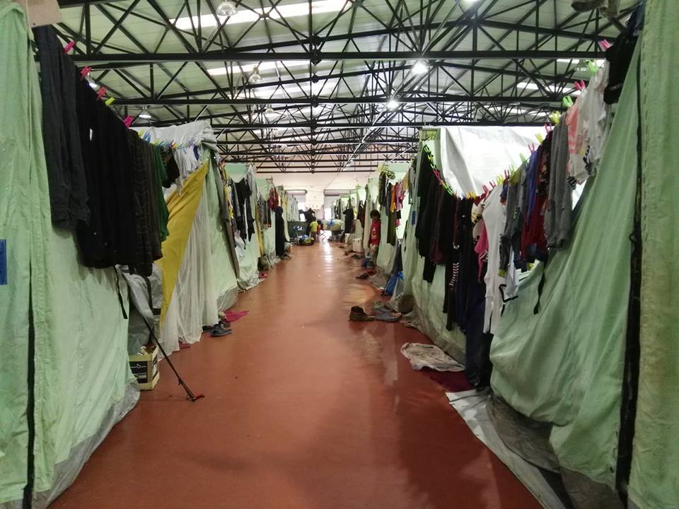 aid hoc - Direkte humanitäre Hilfe für Menschen auf der Flucht - aus St. Gallen und Basel